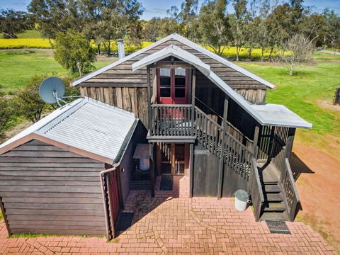The Dairy - 2 Story Rustic Style Accommodation With Mod Cons - Accommodation Georgetown 1