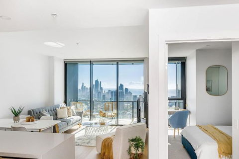 The Darling Of Broadbeach - With Spectacular Views - Accommodation Georgetown 0