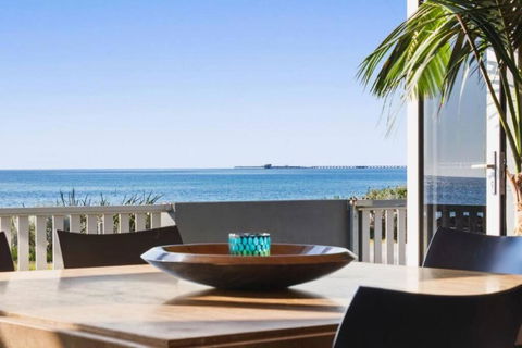THE DECK HOUSE - Beautiful Busselton Beachfront - Accommodation Georgetown 0