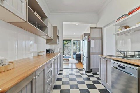 The Durham - Revamped 1930s Retreat, Pets - Accommodation Georgetown 2