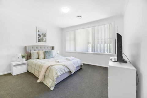 The Family Retreat - Near Mt Panorama & Racecourse - Accommodation Georgetown 1