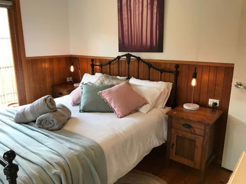 The Green Room Wattle Glen - Accommodation Georgetown 0