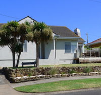 BEACHPOINT COTTAGE - Accommodation Georgetown