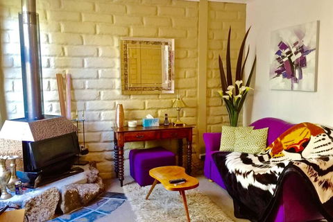 BEAUTIFUL RETREAT - 20 Mins To CBD And Only 10 Mins To MONA! - Accommodation Georgetown 2