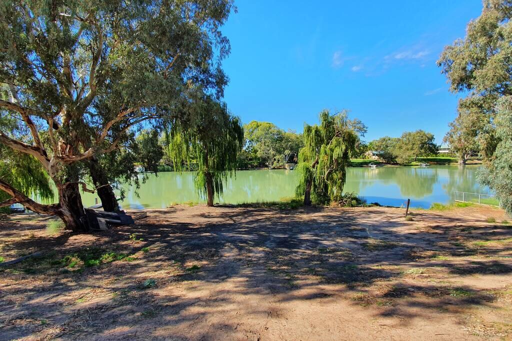 Anabranch South NSW Accommodation Georgetown