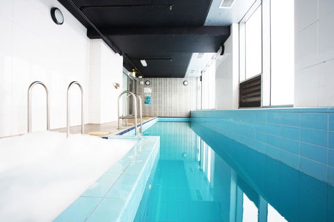 BHB Explore CBD Doorsteps #Free Carpark, Wine, Wifi - Accommodation Georgetown 3