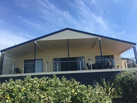 Blakeney Holiday House - Accommodation Georgetown 2