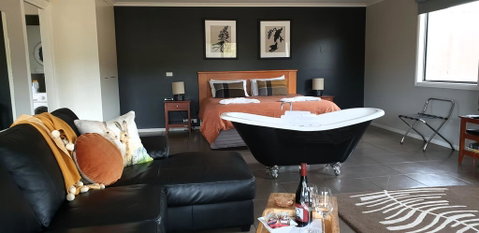 Blaze Rock Retreat - Accommodation Georgetown 0