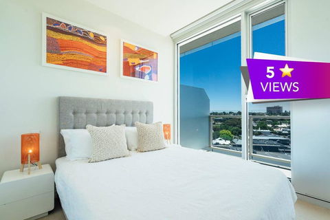 Blue Moon At Watson - Wifi - Gym - Pool - Cafe - Accommodation Georgetown 0