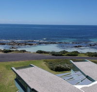 Boathouse - nearly in the water and wonderful views - Accommodation Georgetown
