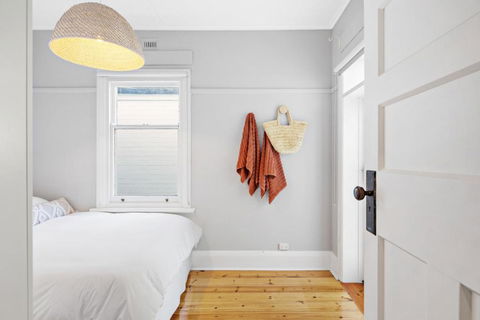 THE OSLO On Broadway Villa 2 - Accommodation Georgetown 1