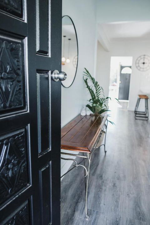 White On Wright Clare - Accommodation Georgetown 2