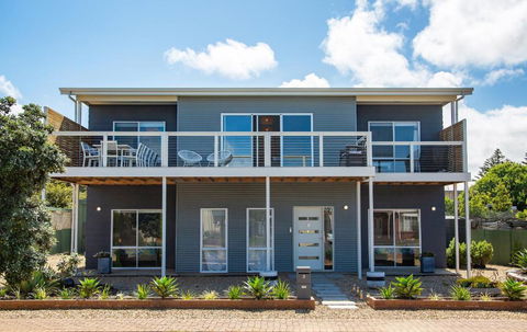 Xanadu - Aldinga Beach - C21 SouthCoast Holidays - Accommodation Georgetown 0