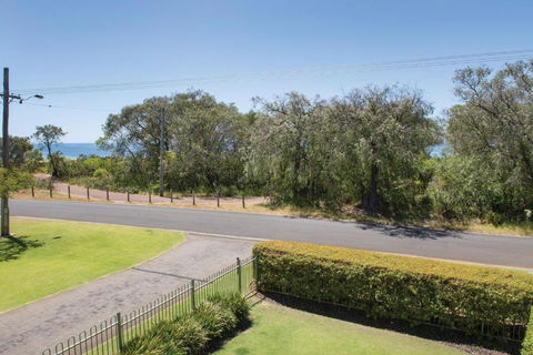 XYZ Holiday Home - Accommodation Georgetown 2