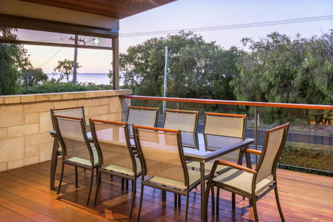 XYZ Holiday Home - Accommodation Georgetown 3