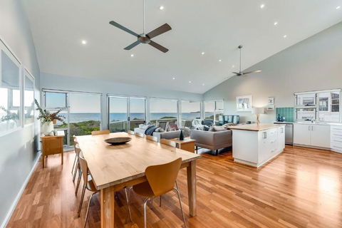 A Surfers Paradise At Chiton Rocks Pets Welcome - Accommodation Georgetown 4