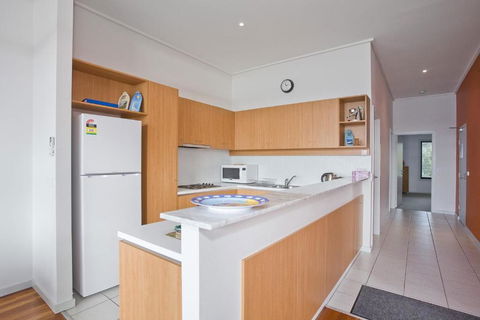 Apartment 35 Pacific Apartments - Accommodation Georgetown 4