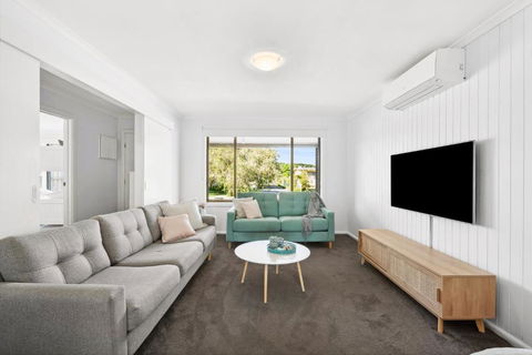 The Absolute Beach Escape For 21 - Accommodation Georgetown 3