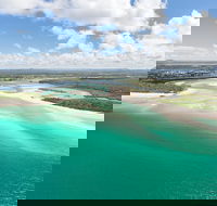 Deluxe Seaplane Tour Noosa to Glasshouse Adventure for 2 with Photobook - Accommodation Georgetown