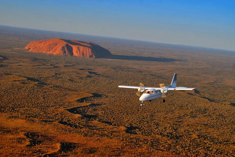 Scenic Flight: Uluru Rock Blast - Accommodation Georgetown 3