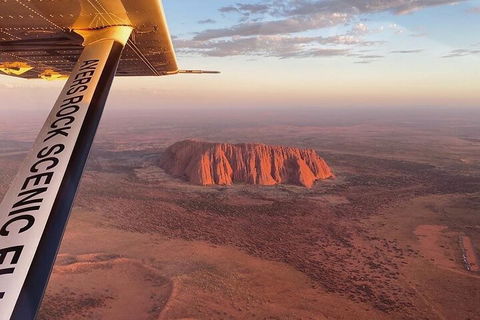 Scenic Flight: Uluru & Kata Tjuta - Accommodation Georgetown 1