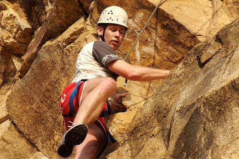 Rock Climbing At The Kangaroo Point Cliffs In Brisbane - Accommodation Georgetown 0