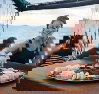 Fly  Sail Package With Providence - Accommodation Georgetown