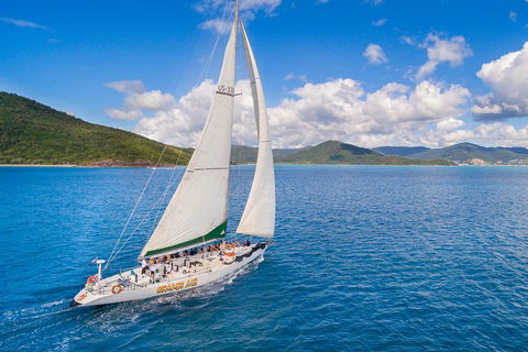 2-Night Whitsundays Sailing Cruise Incl. Whitehaven Beach & Great Barrier Reef - Accommodation Georgetown 3