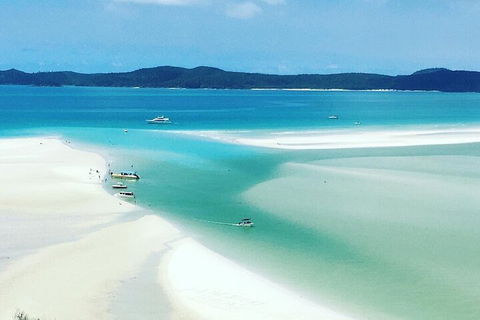 2-Night Whitsundays Sailing Cruise Incl. Whitehaven Beach & Great Barrier Reef - Accommodation Georgetown 5