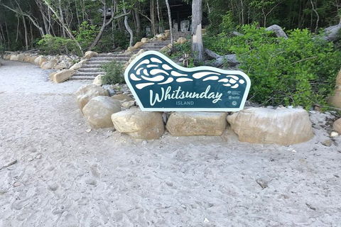 2 Night Small Group Whitsundays Sailing Adventure Aboard Mandrake - Accommodation Georgetown 1