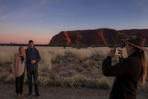 Highlights Of Uluru Including Sunrise And Breakfast - Accommodation Georgetown 4