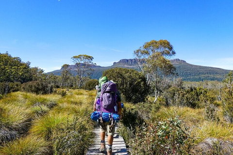 6 Day Trek The Cradle Mountain Overland Track - Accommodation Georgetown 4