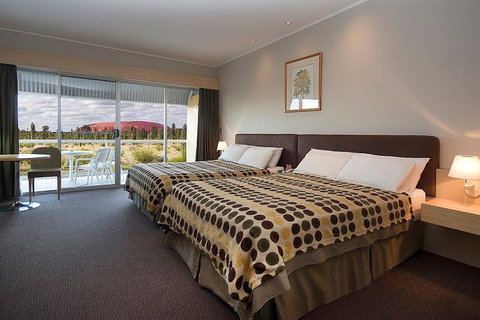 3-Day Uluru-Kata Tjuta And Kings Canyon 4WD Small-Group Eco-Tour From Alice Springs - Accommodation Georgetown 0