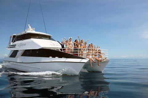 Seastar Luxury Outer Great Barrier Reef Island And Reef Tour From Cairns - Accommodation Georgetown 4