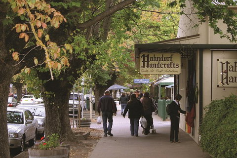 Adelaide Highlights, Hahndorf & McLaren Vale Wine Tasting And Sightseeing Tour - Accommodation Georgetown 0