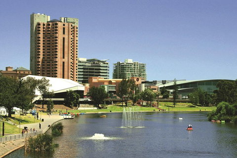 Adelaide Highlights, Hahndorf & McLaren Vale Wine Tasting And Sightseeing Tour - Accommodation Georgetown 3