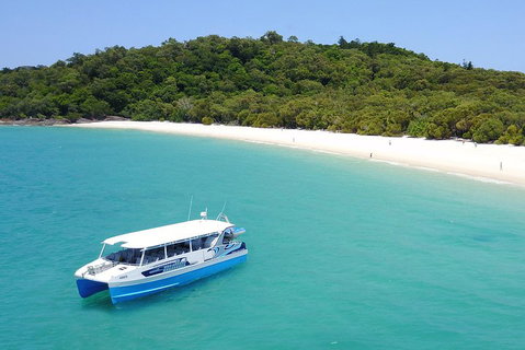 Whitsunday Bullet Day Trip - Whitehaven Beach And Snorkelling - Accommodation Georgetown 0